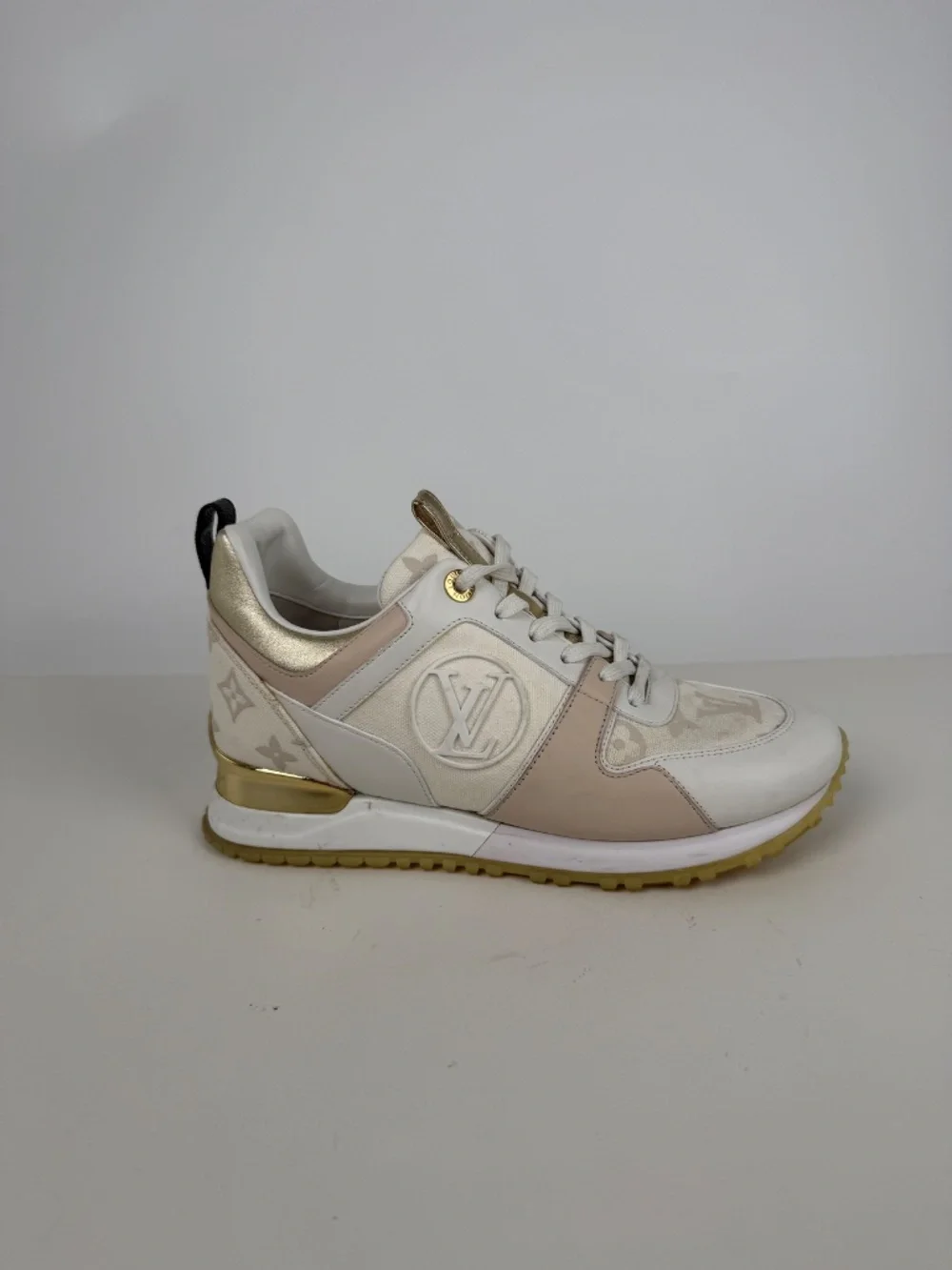 LOUIS VUITTON Run Away White Leather Fabric Monogram Sneakers 36.5, 6.5